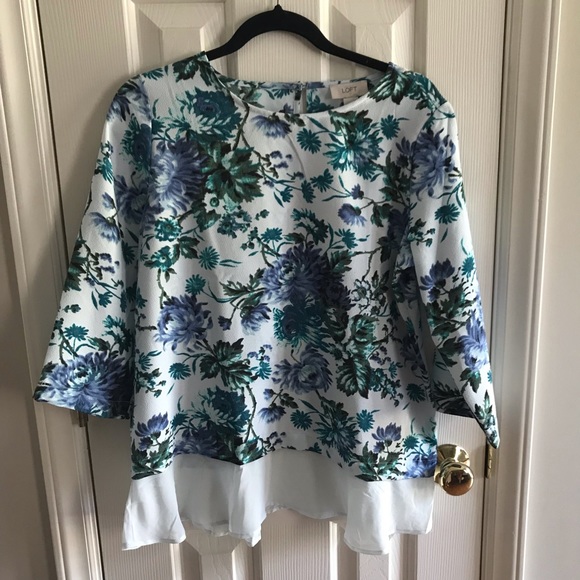 LOFT Tops - NWT Loft floral top with flounce hem